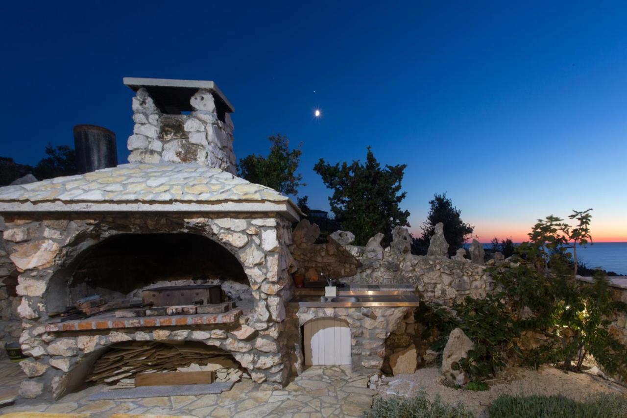 Villa, Stone House With Swimming Pool & Sauna, Beach, Sevid Buitenkant foto