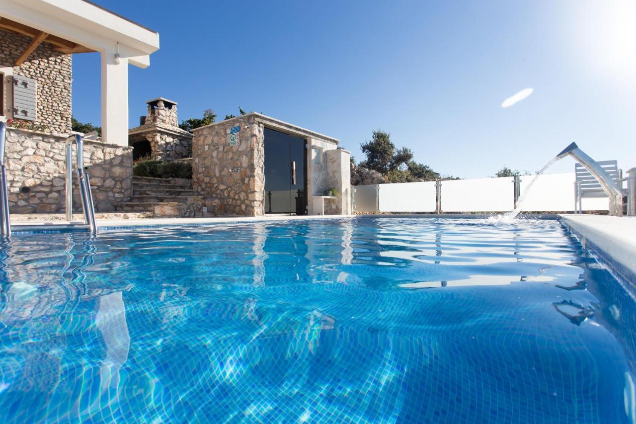 Villa, Stone House With Swimming Pool & Sauna, Beach, Sevid Buitenkant foto